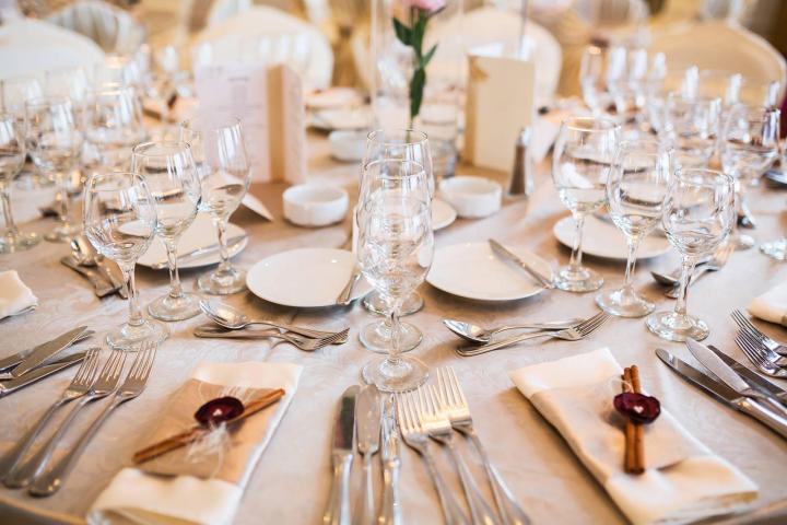 Louez de la vaisselle et de l’art de table auprès de notre entreprise. 